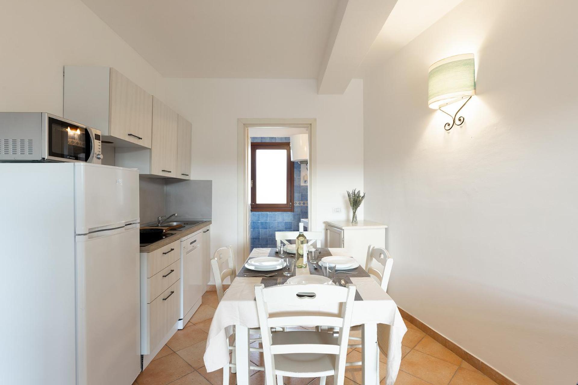 Residence Baia Dei Mirti Vignola Mare Екстериор снимка