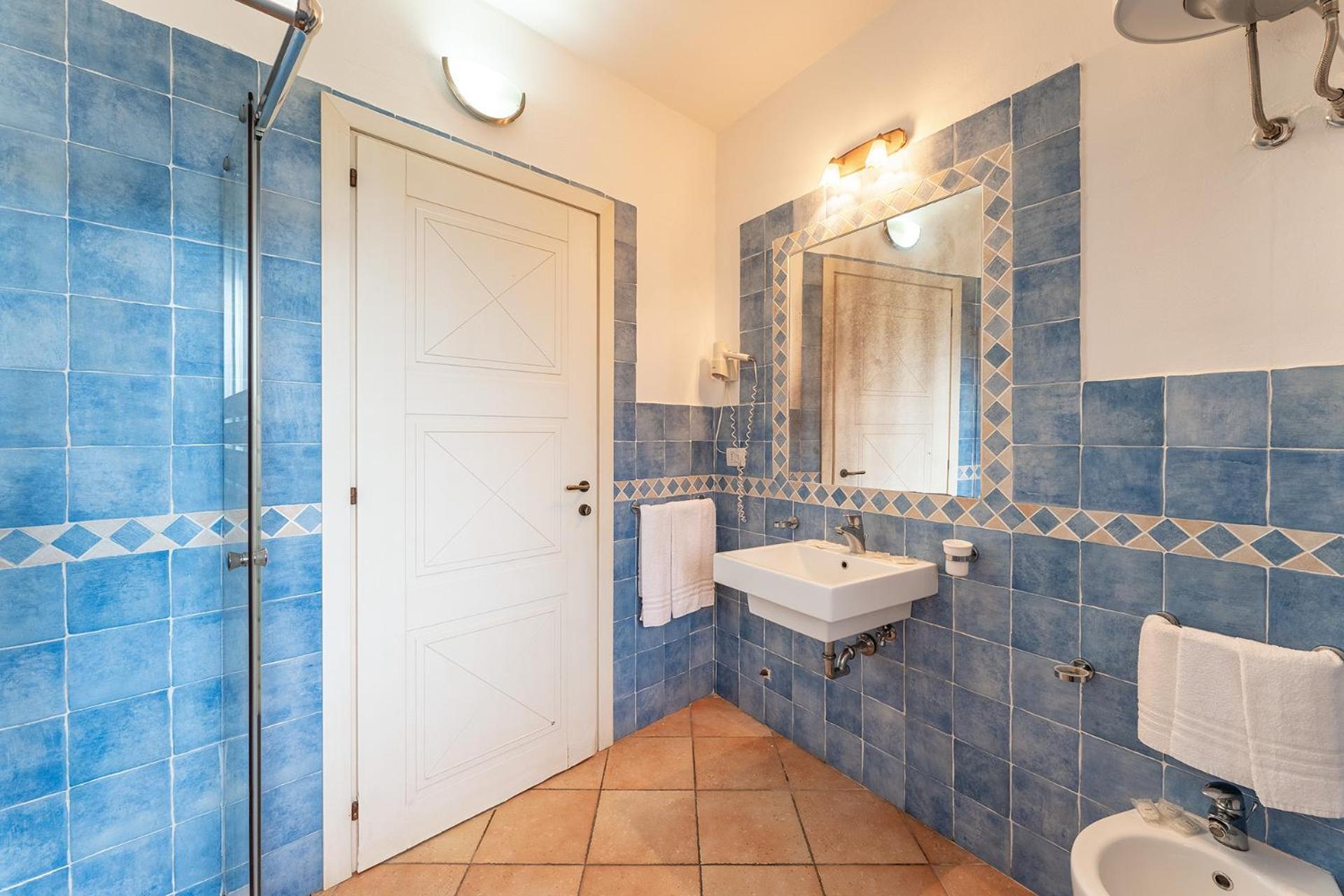 Residence Baia Dei Mirti Vignola Mare Екстериор снимка