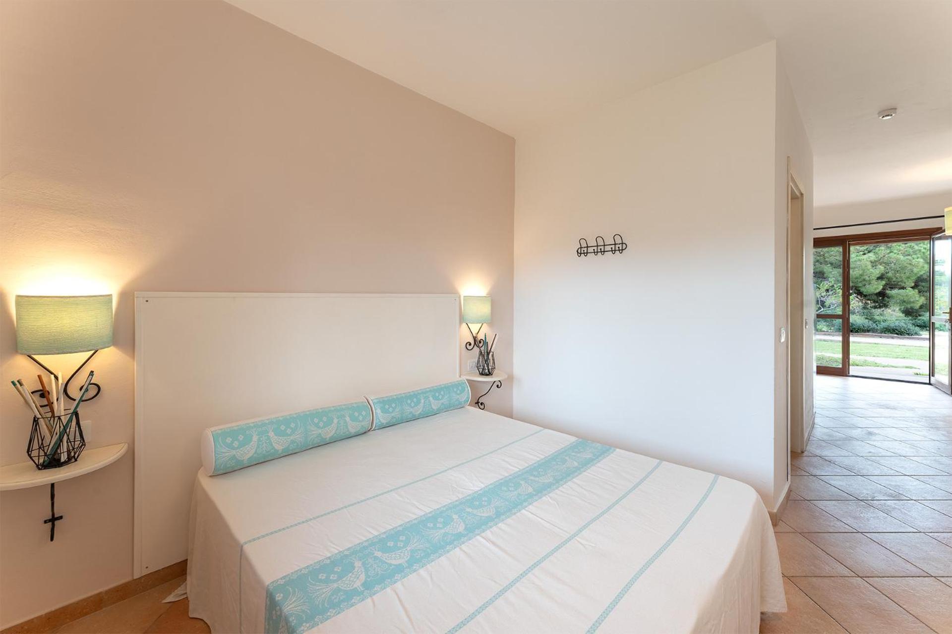 Residence Baia Dei Mirti Vignola Mare Екстериор снимка