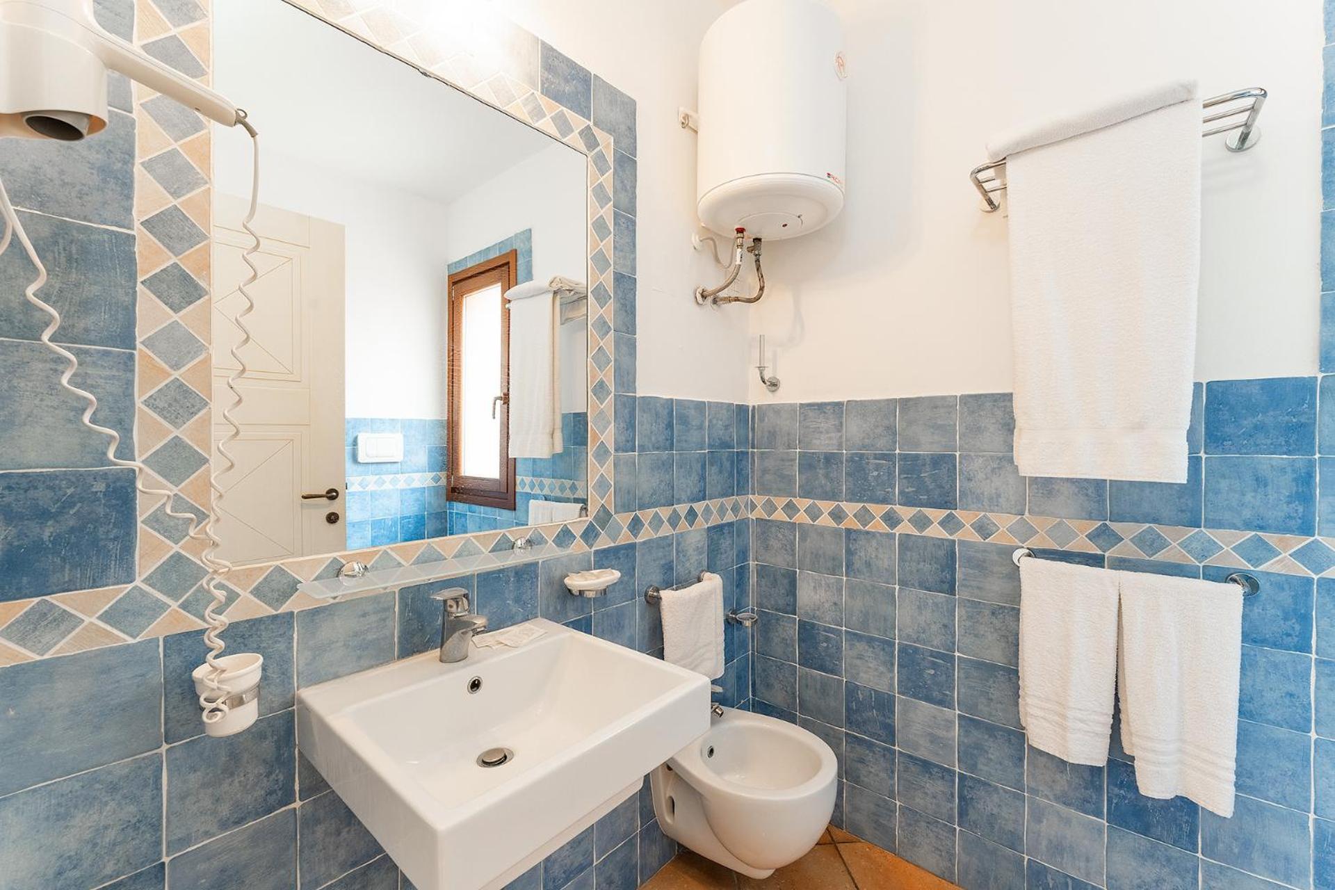 Residence Baia Dei Mirti Vignola Mare Екстериор снимка