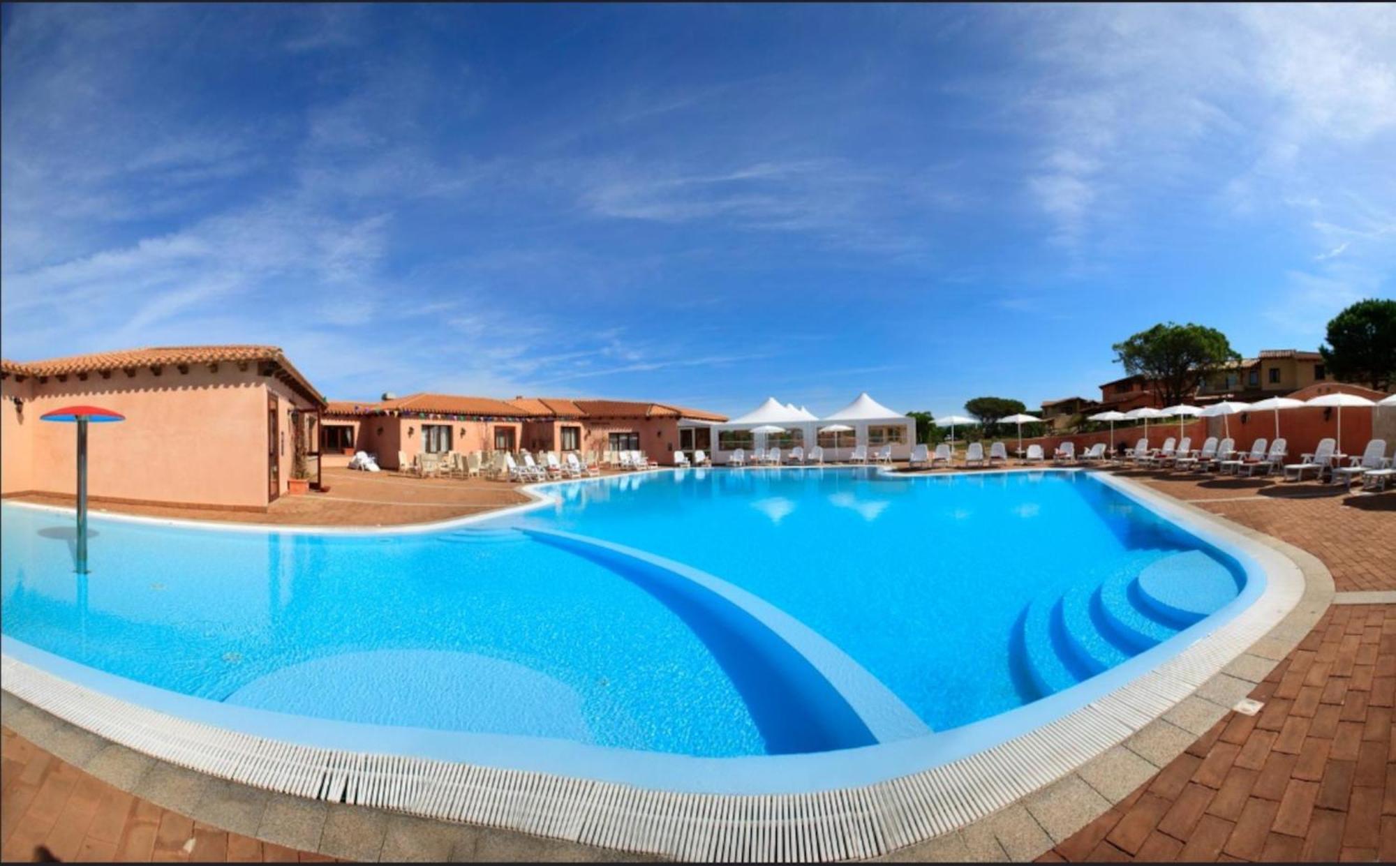 Residence Baia Dei Mirti Vignola Mare Екстериор снимка
