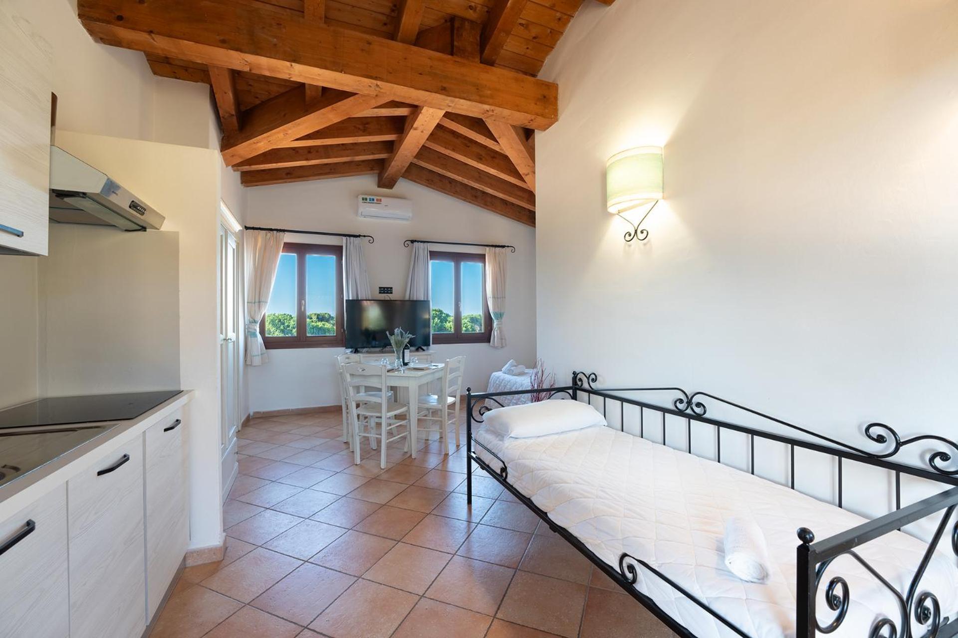 Residence Baia Dei Mirti Vignola Mare Екстериор снимка