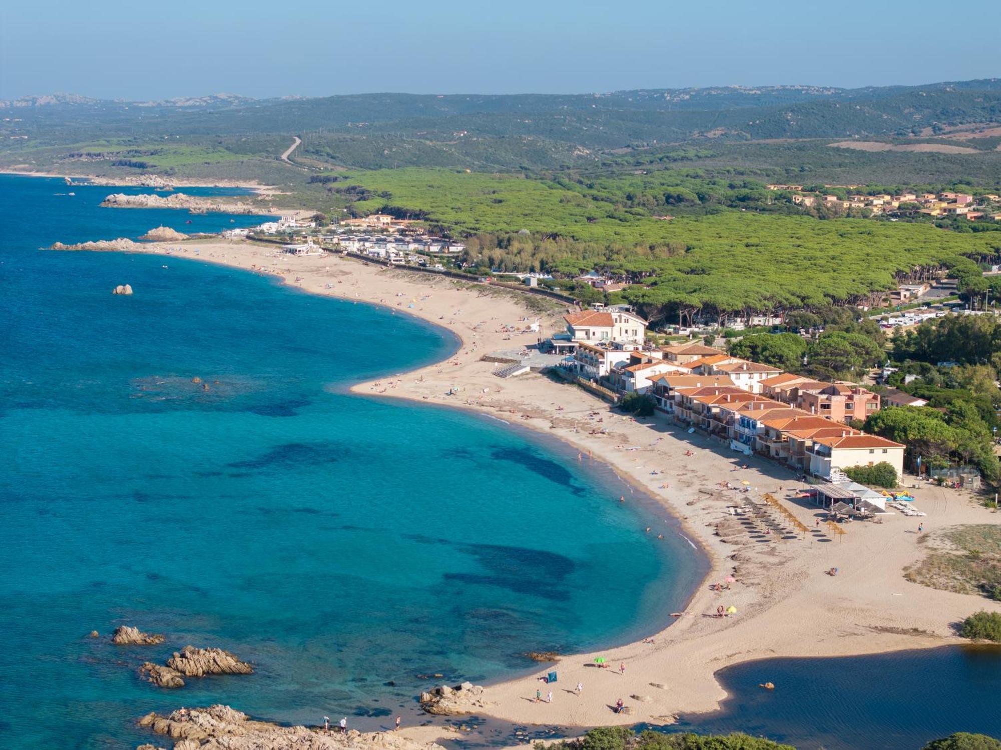 Residence Baia Dei Mirti Vignola Mare Екстериор снимка